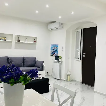 La Casetta Bianca Holiday home *